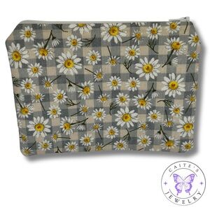 Handmade Zipper Pouch with a Grey Daisy Fabric